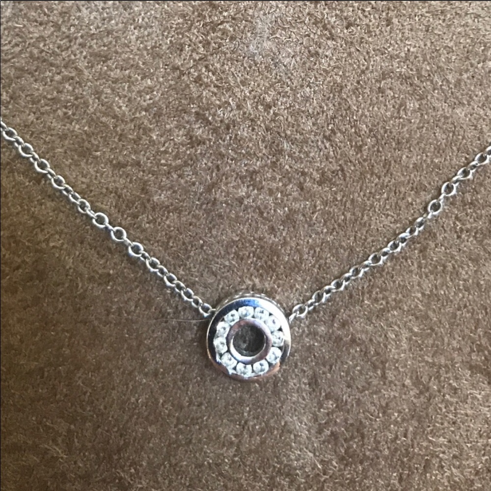 14k necklace with circle diamonds
